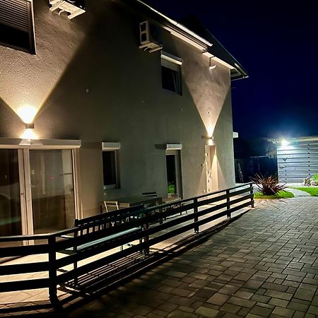Szarkafeszek Hotel Keszthely Exterior photo
